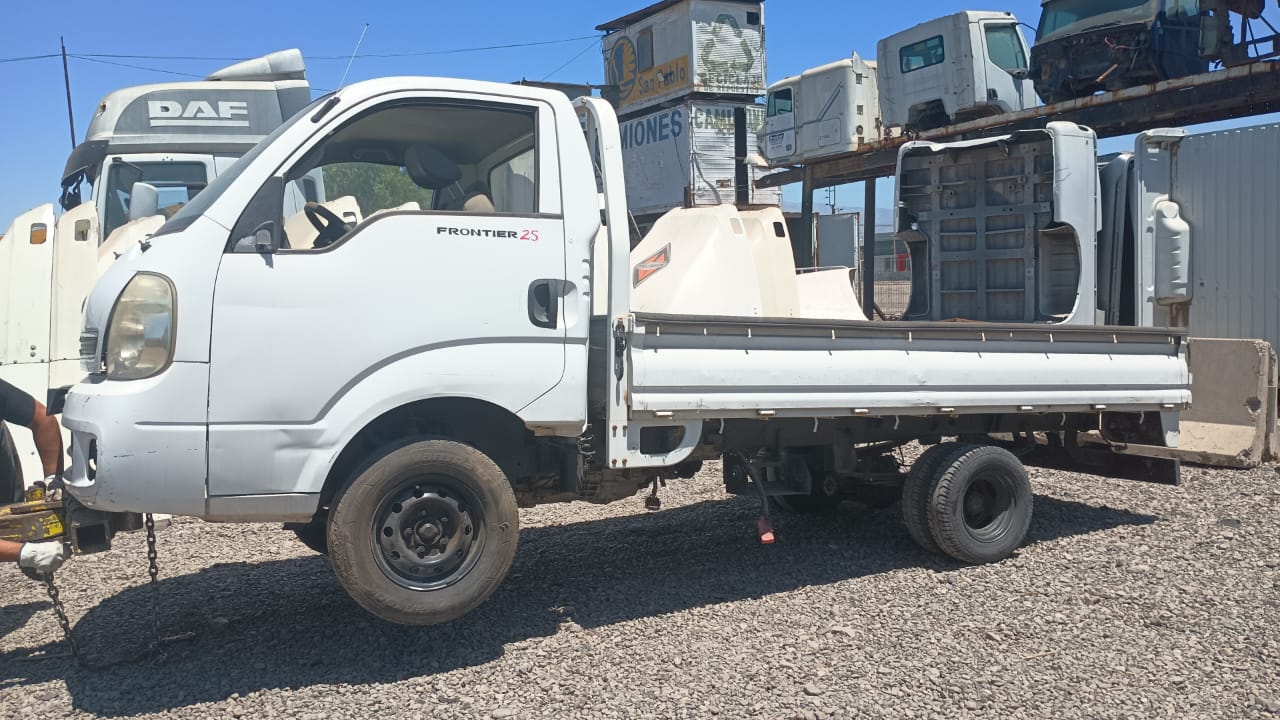  Kia FRONTIER 2010    EN DESARME